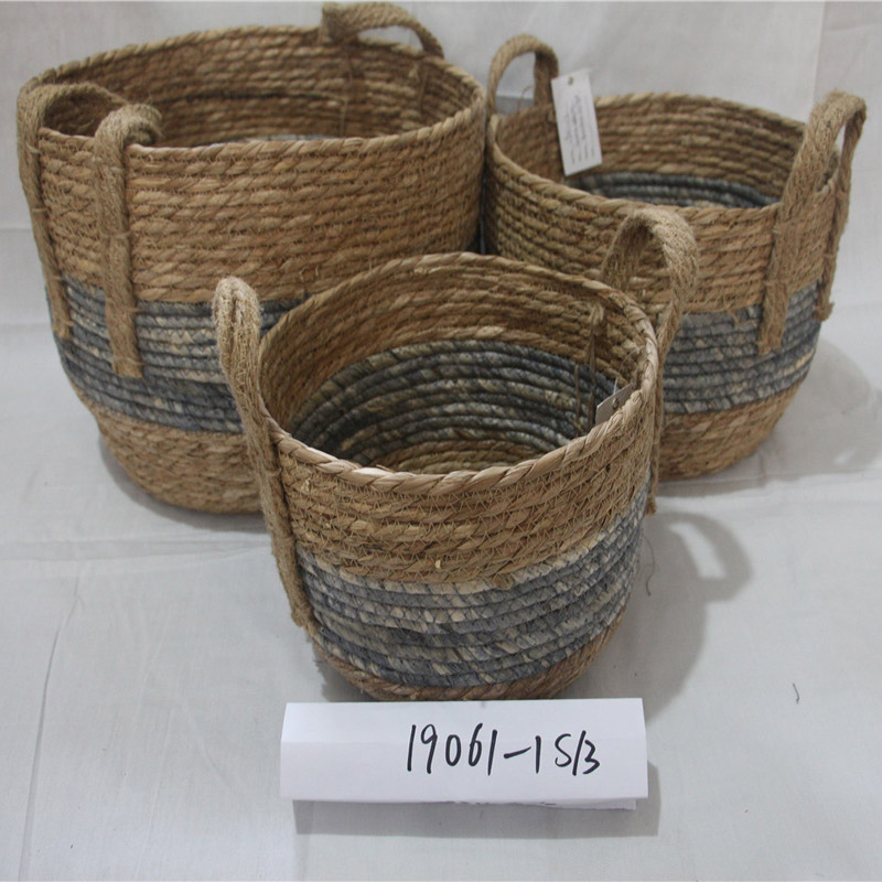Classic Design Custom Color Small Plastic Rattan Basket